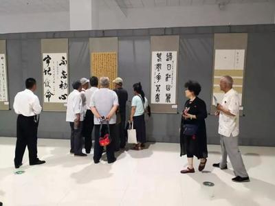 礼赞新中国 描绘新时代丨我市举办第五届群众优秀书画作品展